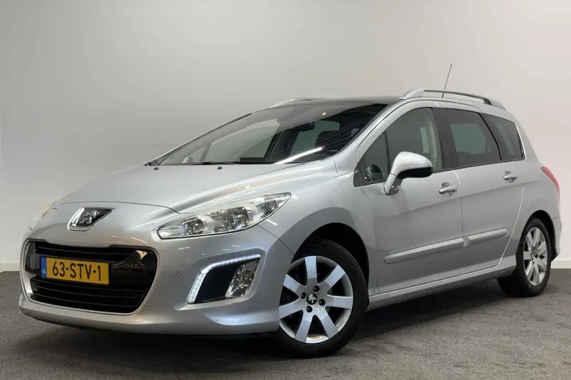 Peugeot 308 (2011)