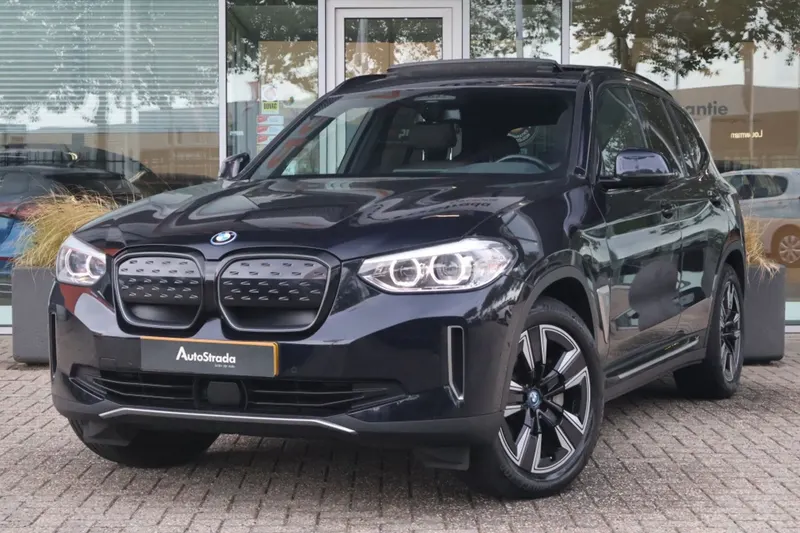 BMW iX3 (2021)