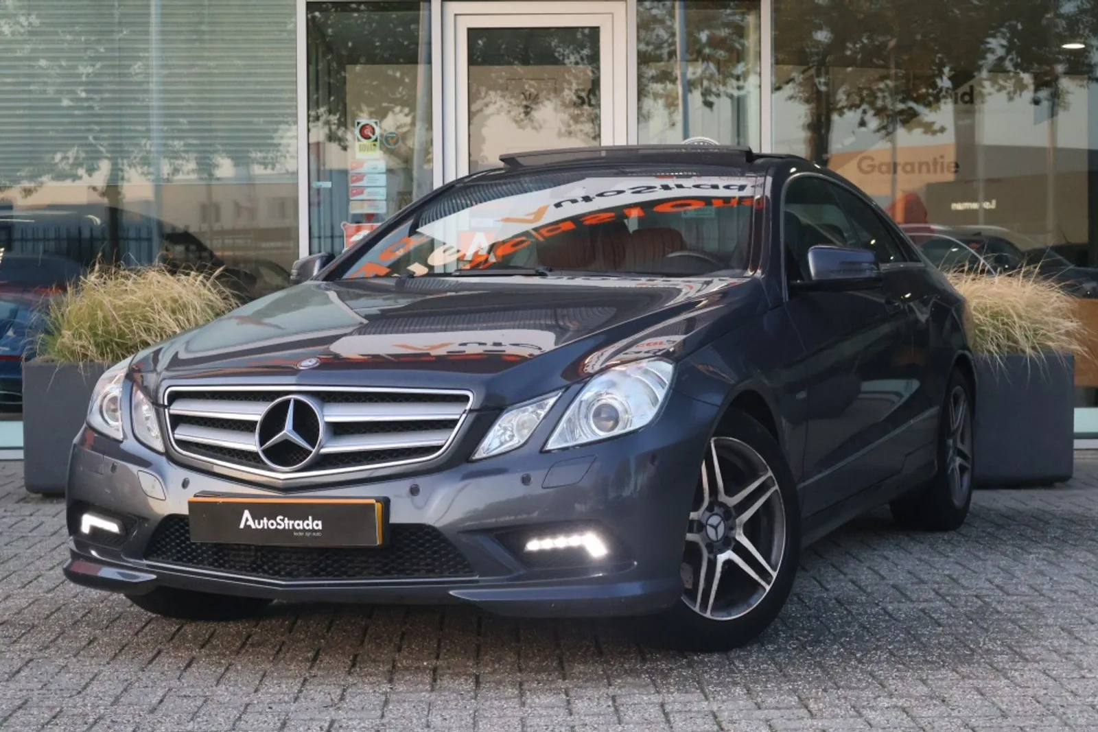 Mercedes-Benz E-Klasse (2011) — foto 1