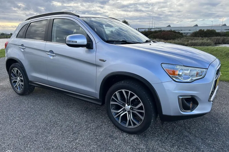 Mitsubishi ASX (2015)