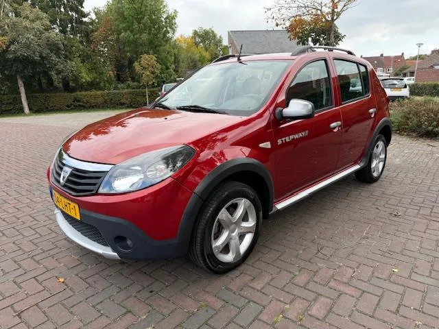 Dacia Sandero (2010) — foto 1