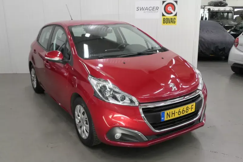 Peugeot 208 (2017)