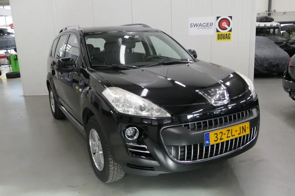 Peugeot 4007 (2008) — foto 1