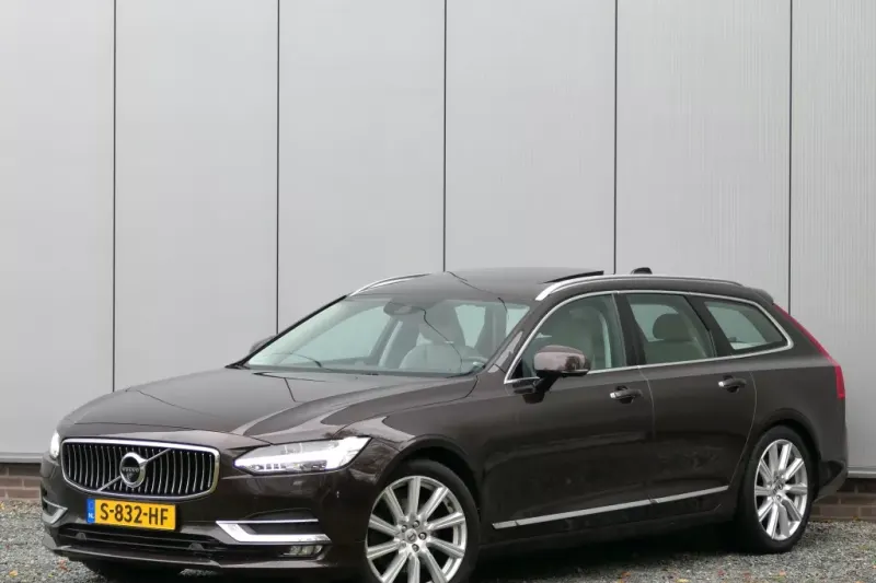 Volvo V90 (2017)