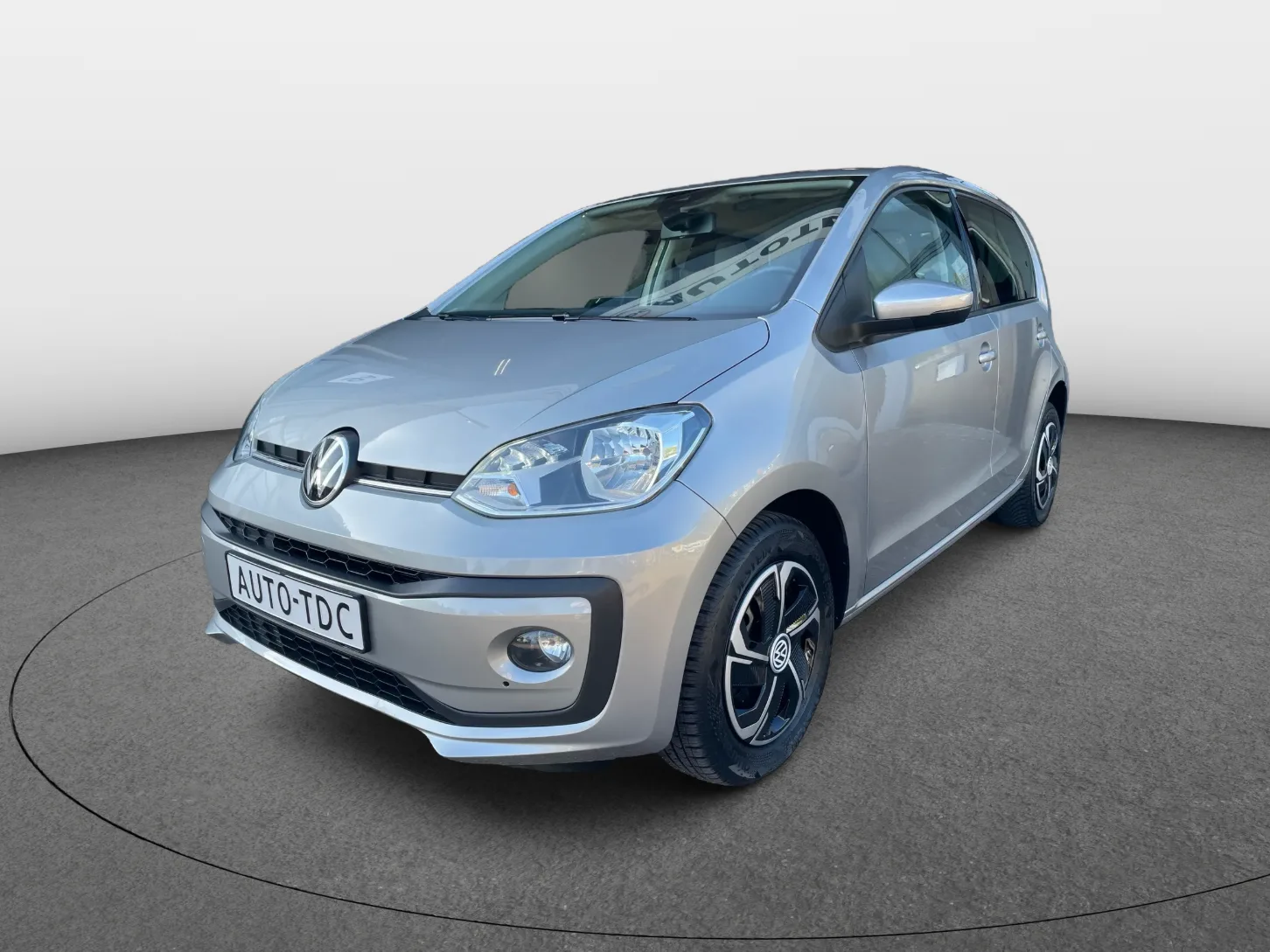 Volkswagen Up! (2021) — foto 1