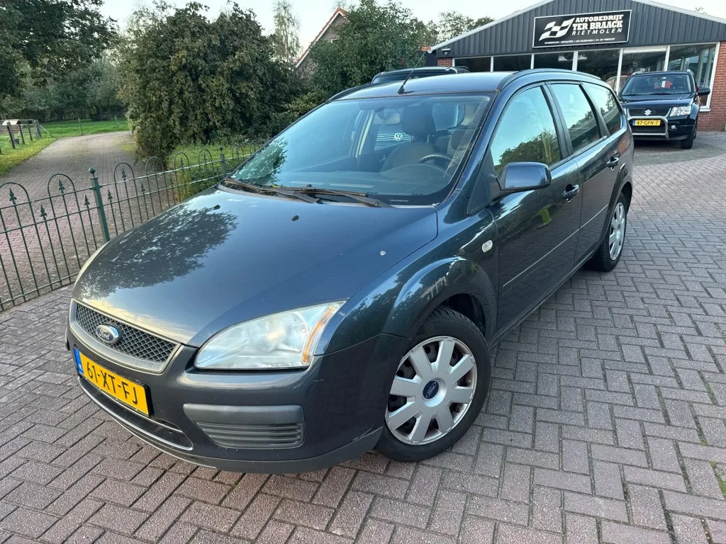 Ford Focus (2007) — foto 1