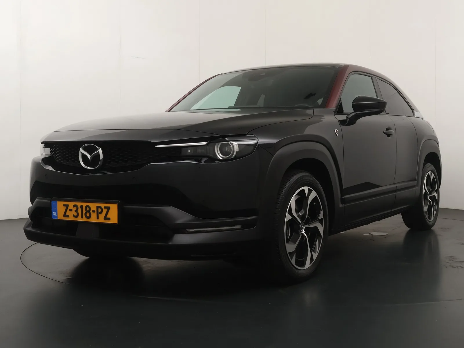 Mazda MX-30 (2024) — foto 1