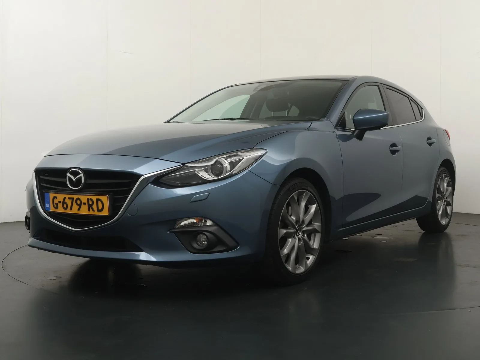 Mazda 3 (2016) — foto 1