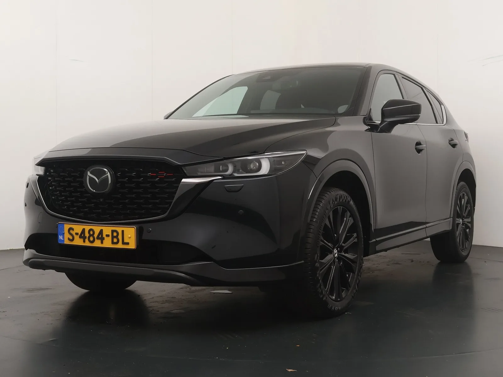 Mazda CX-5 (2023) — foto 1