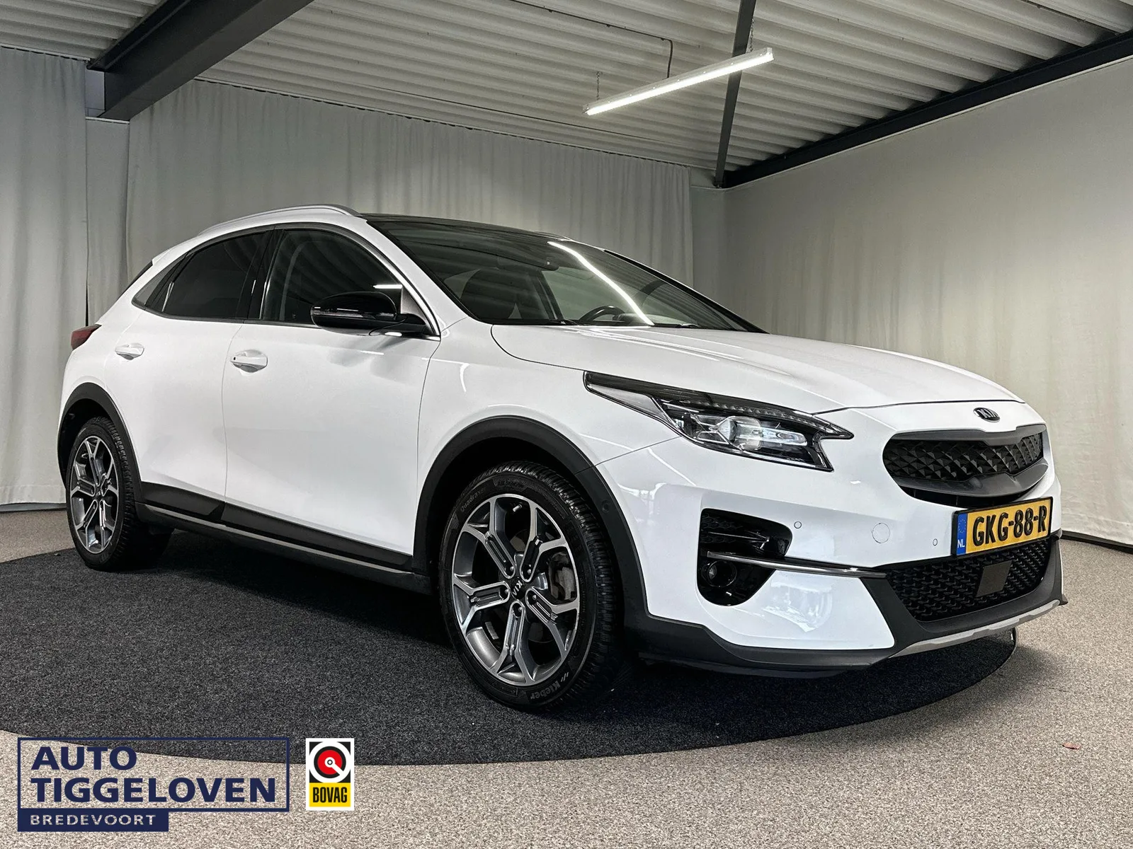 Kia XCeed (2021) — foto 1