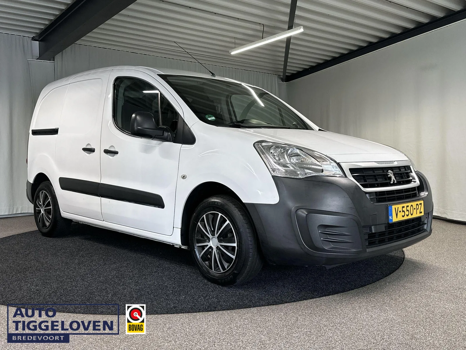 Peugeot Partner (2018) — foto 1