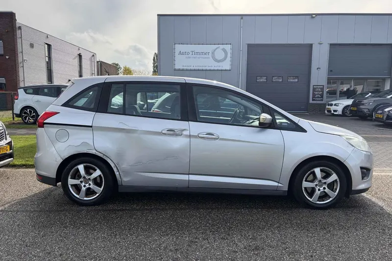Ford Grand C-Max (2011)