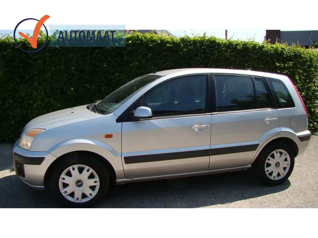 Ford Fusion (2007) — foto 1