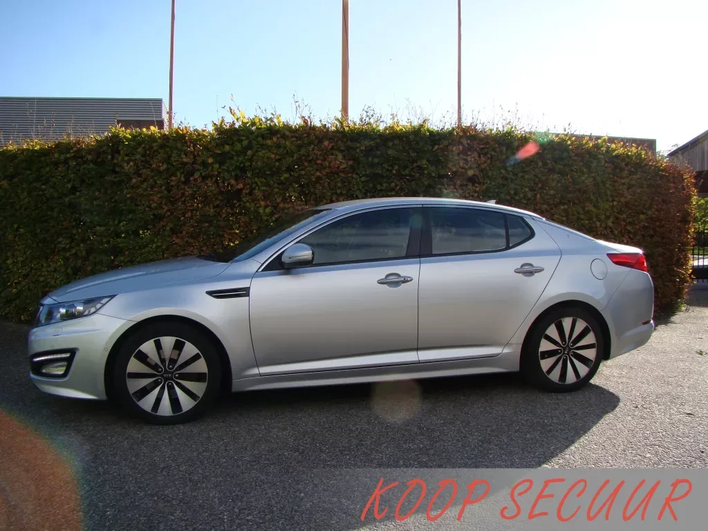 Kia Optima (2012) — foto 1