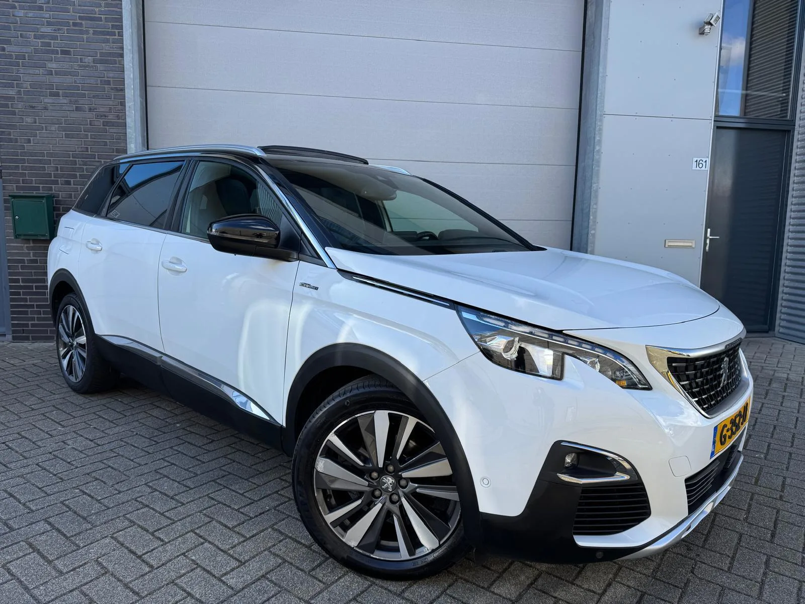 Peugeot 5008 (2019) — foto 1