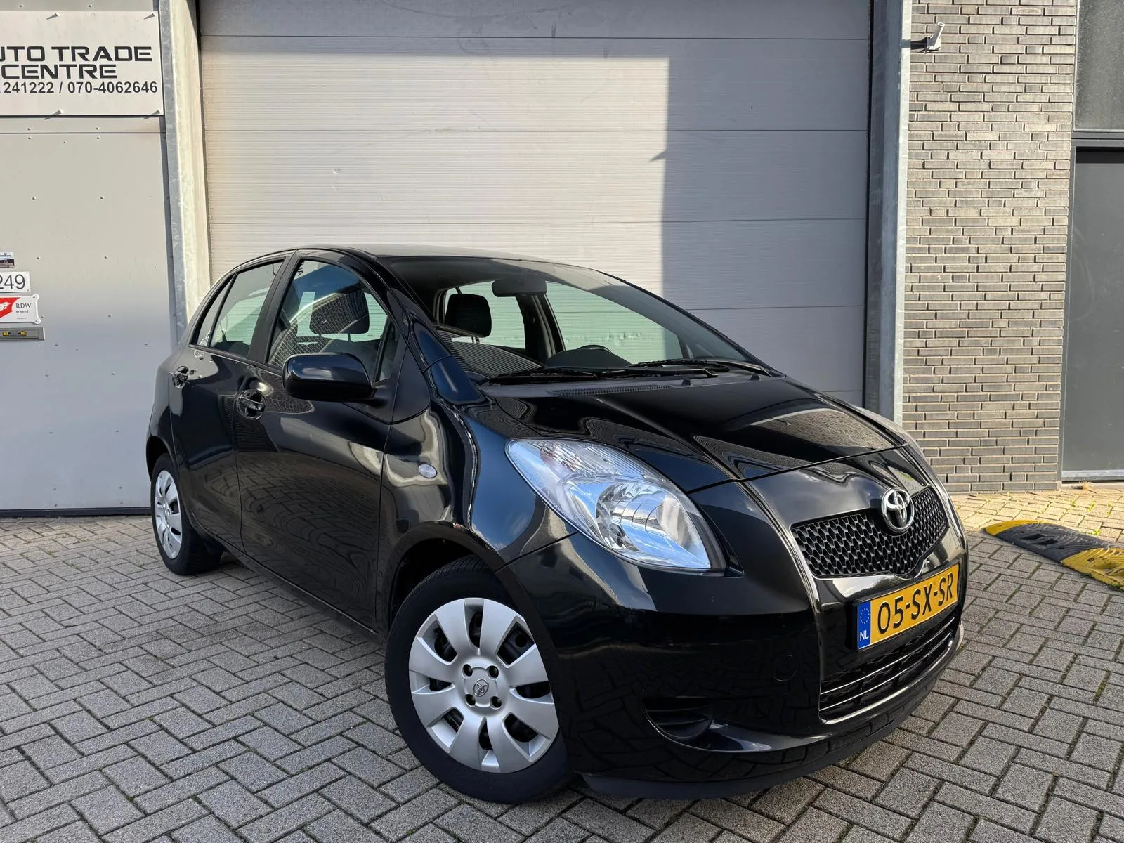 Toyota Yaris (2006) — foto 1