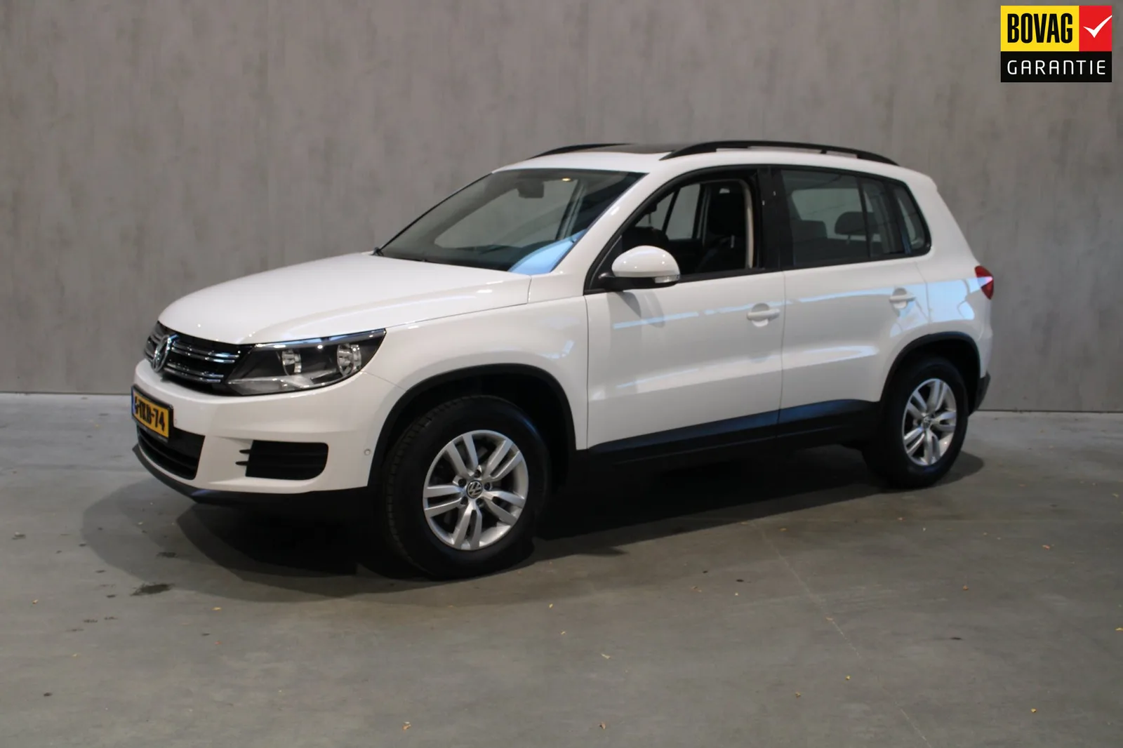 Volkswagen Tiguan (2012) — foto 1