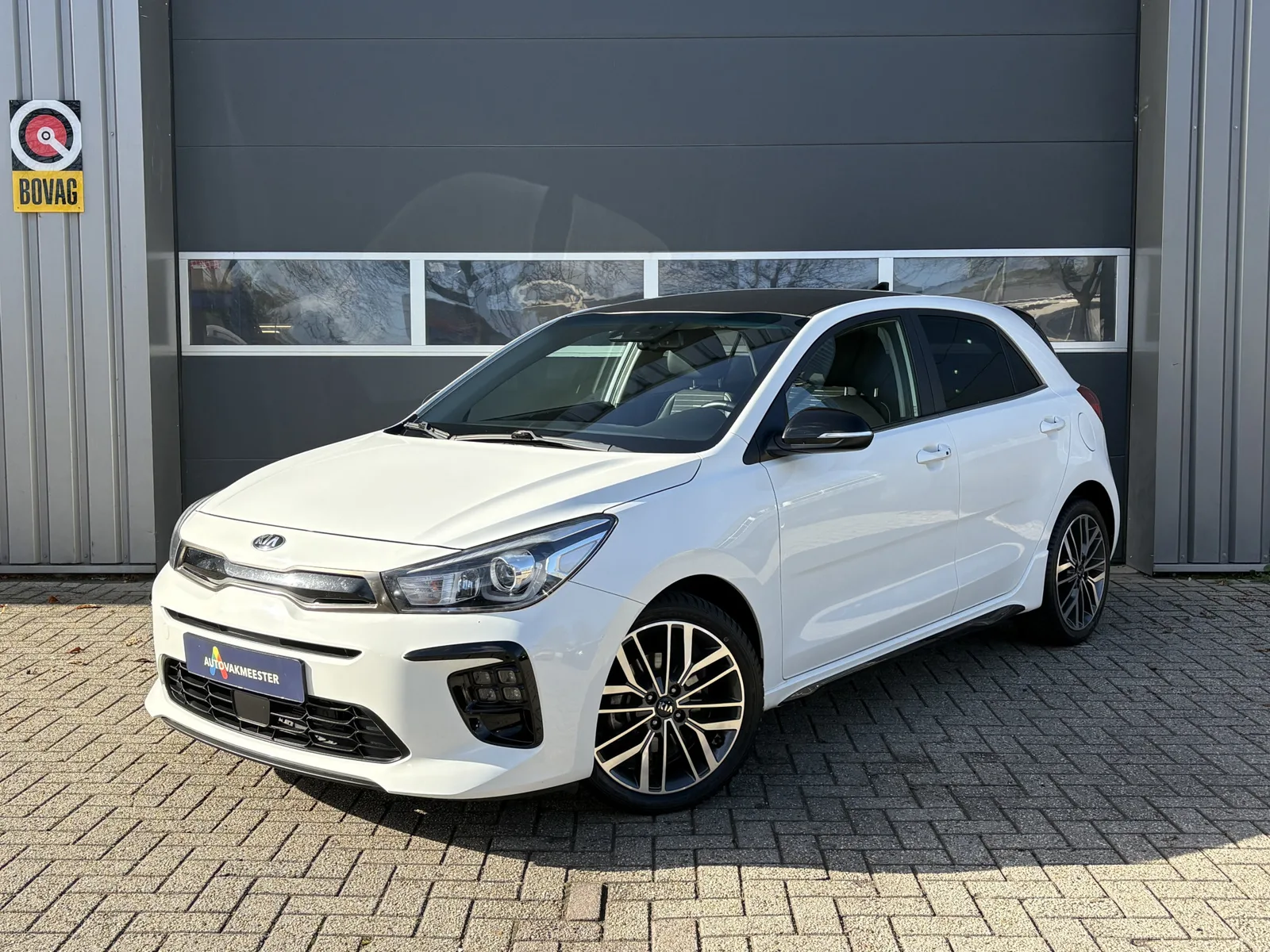 Kia Rio (2018) — foto 1