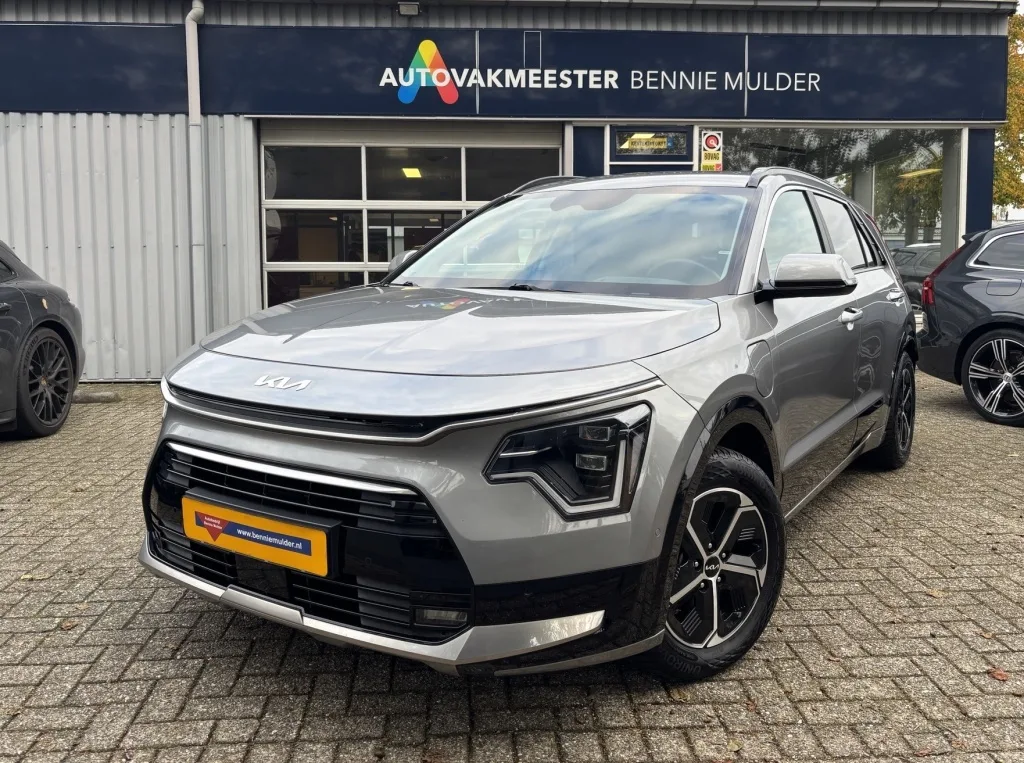 Kia Niro (2025) — foto 1