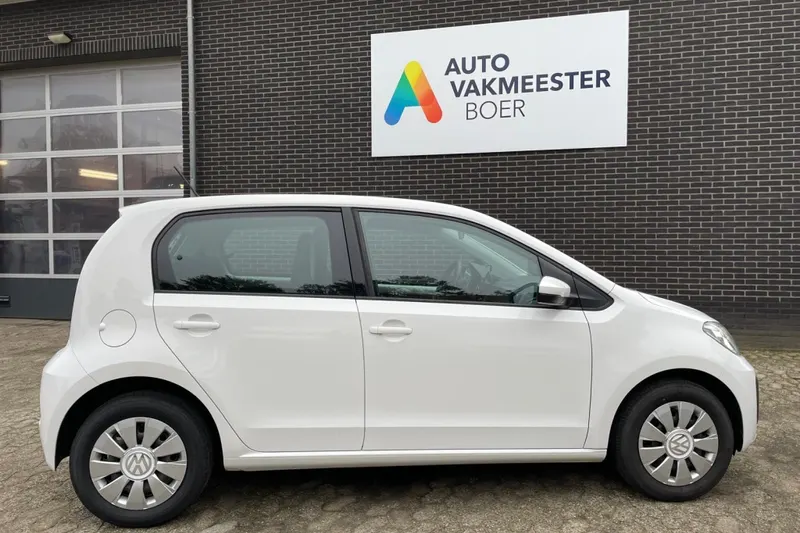 Volkswagen Up! (2018)