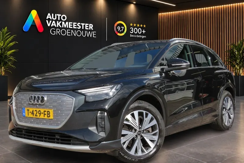 Audi Q4 e-tron (2023)