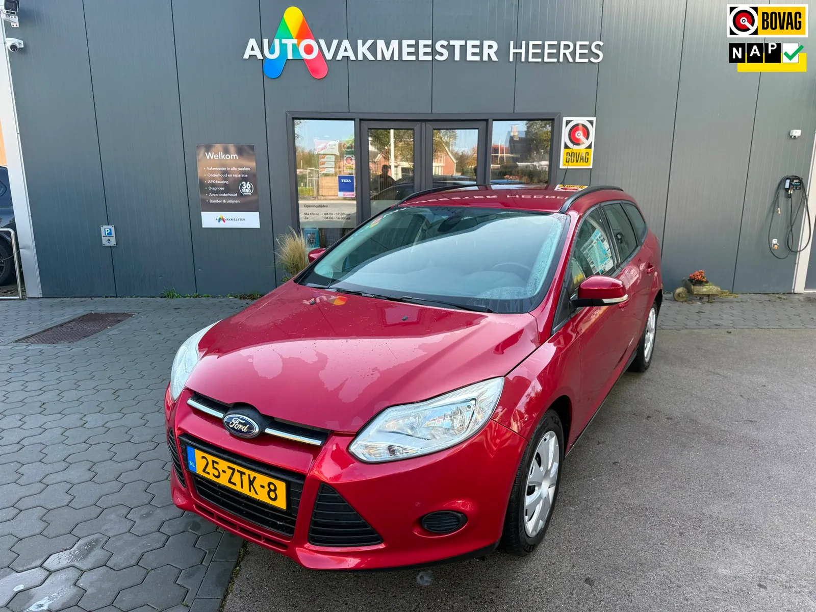 Ford Focus (2013) — foto 1