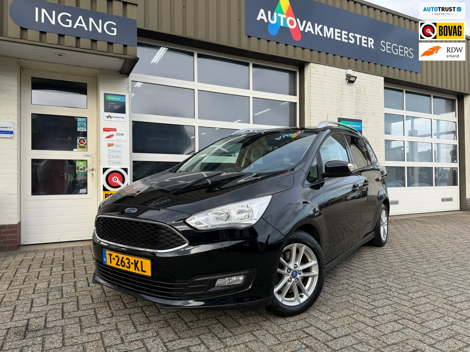 Ford Grand C-Max (2015) — foto 1