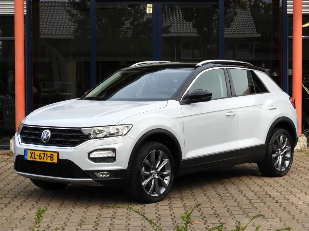 Volkswagen T-Roc (2019) — foto 1
