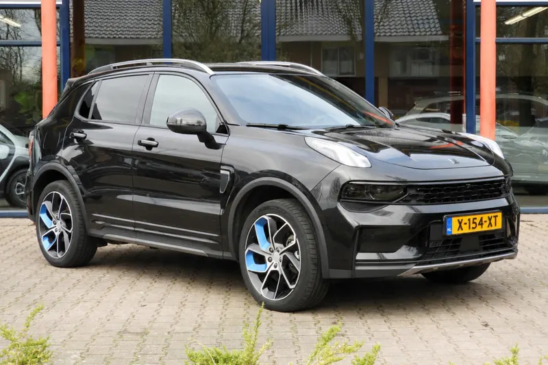 Lynk & Co 01 (2022)