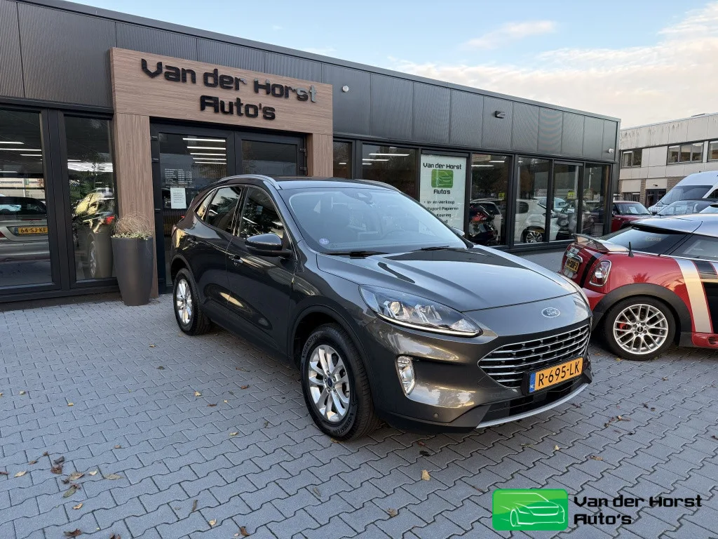 Ford Kuga (2022) — foto 1
