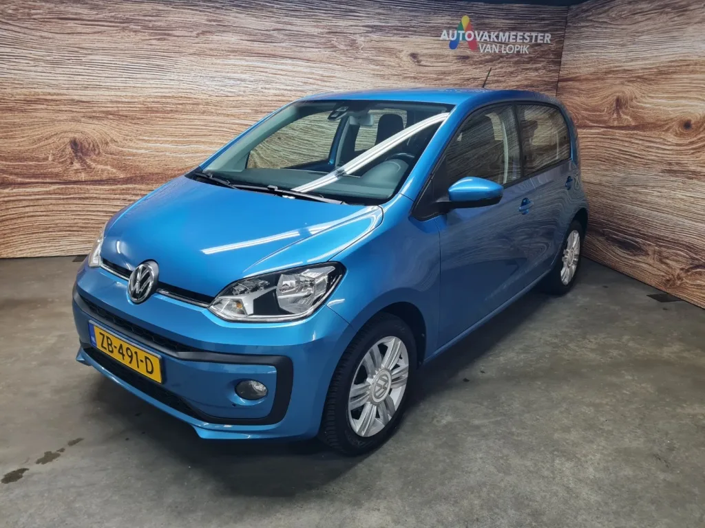Volkswagen Up! (2018) — foto 1