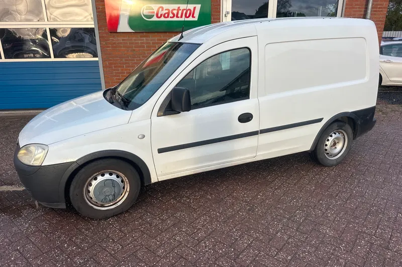 Opel Combo (2011)