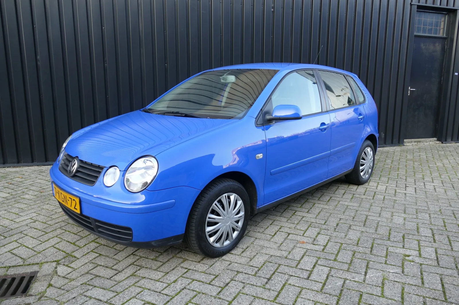 Volkswagen Polo (2004) — foto 1