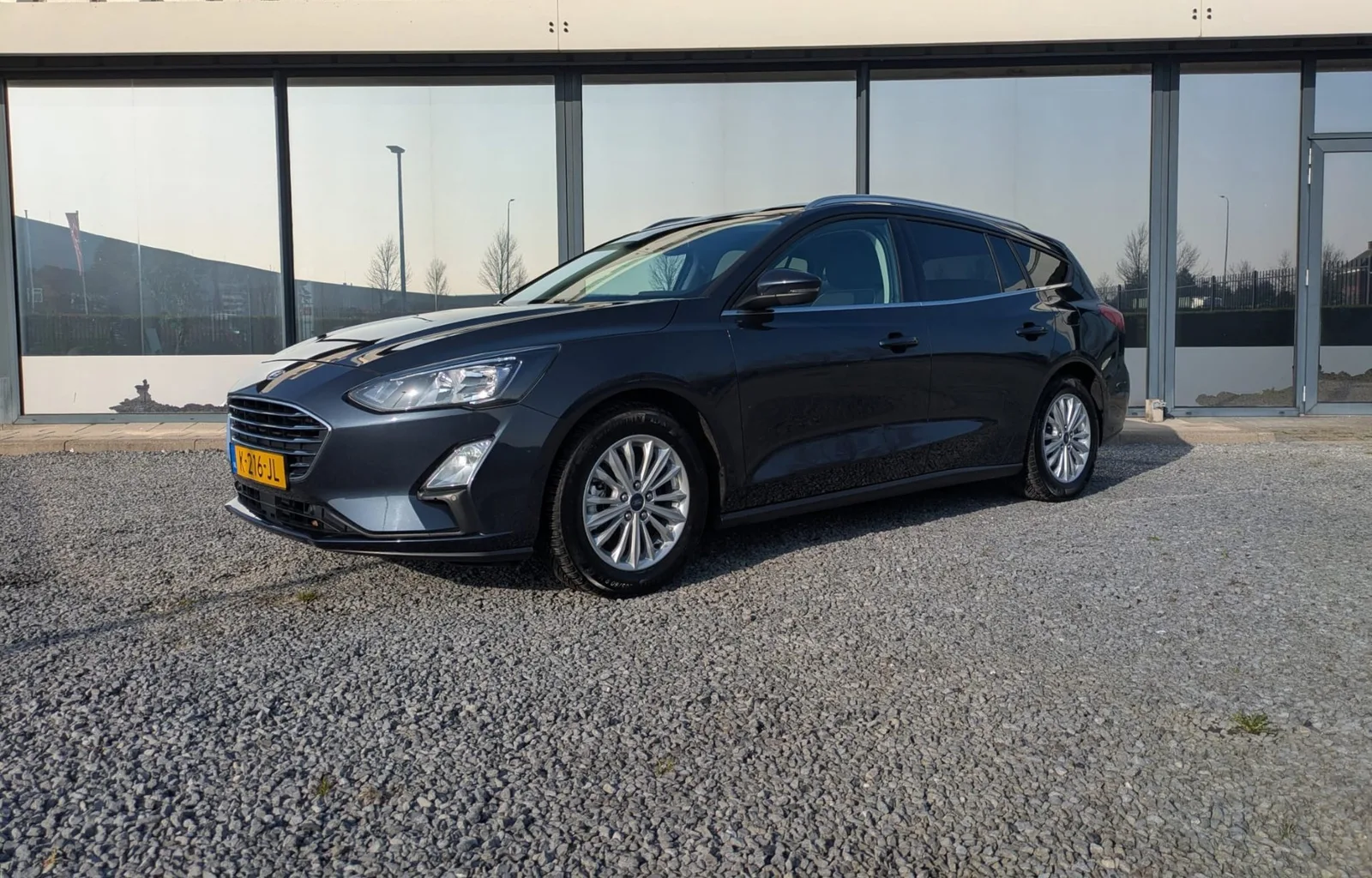 Ford Focus (2021) — foto 1