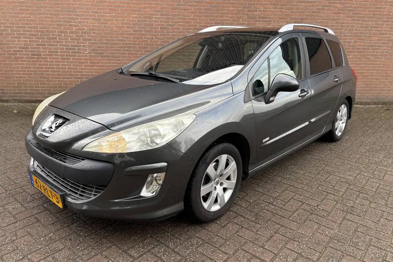 Peugeot 308 (2011)
