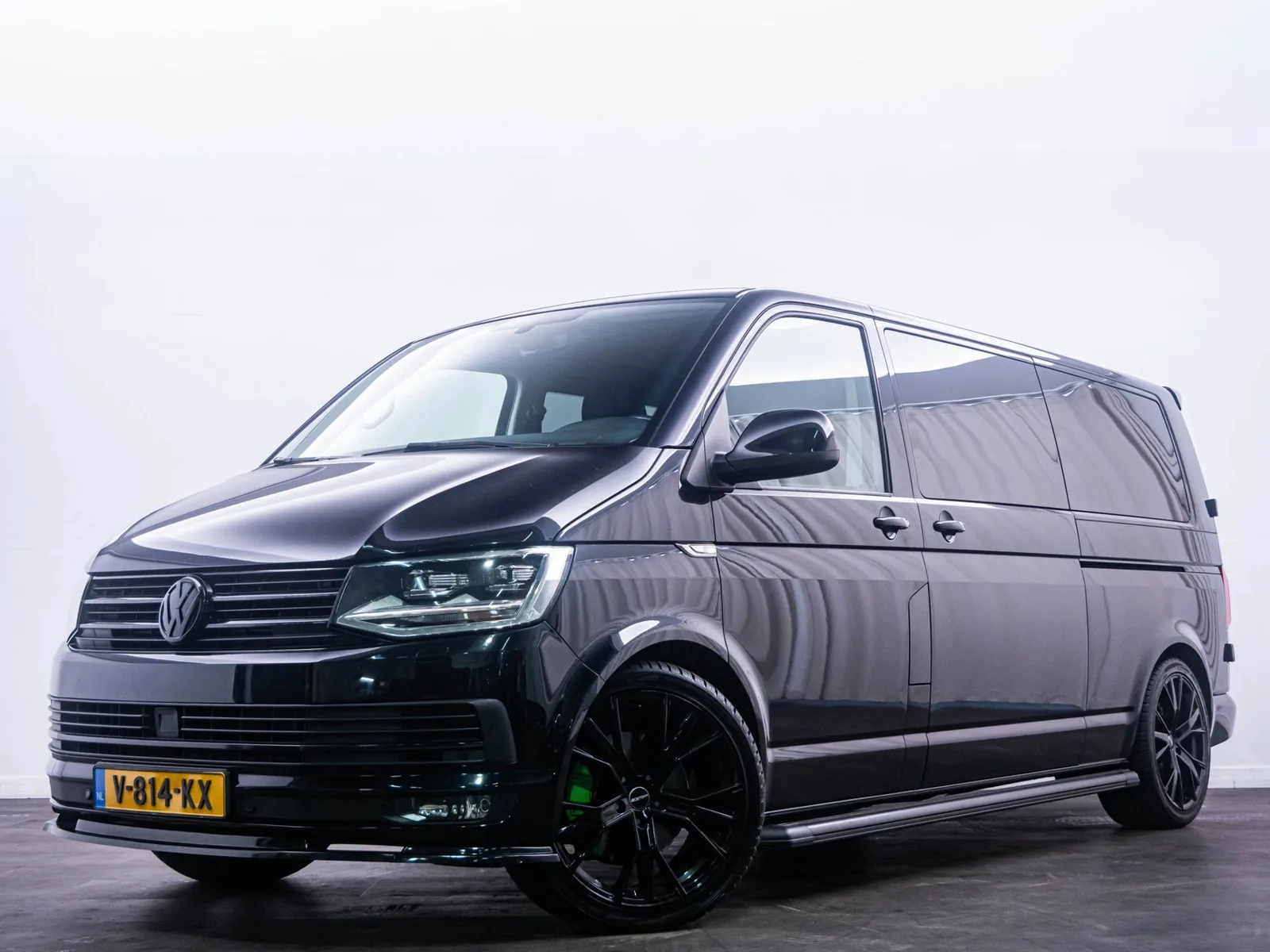 Volkswagen Transporter (2018) — foto 1
