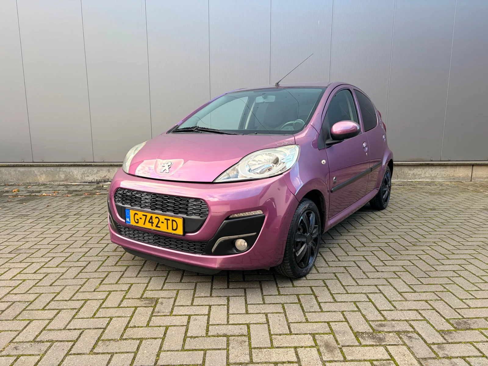 Peugeot 107 (2012) — foto 1