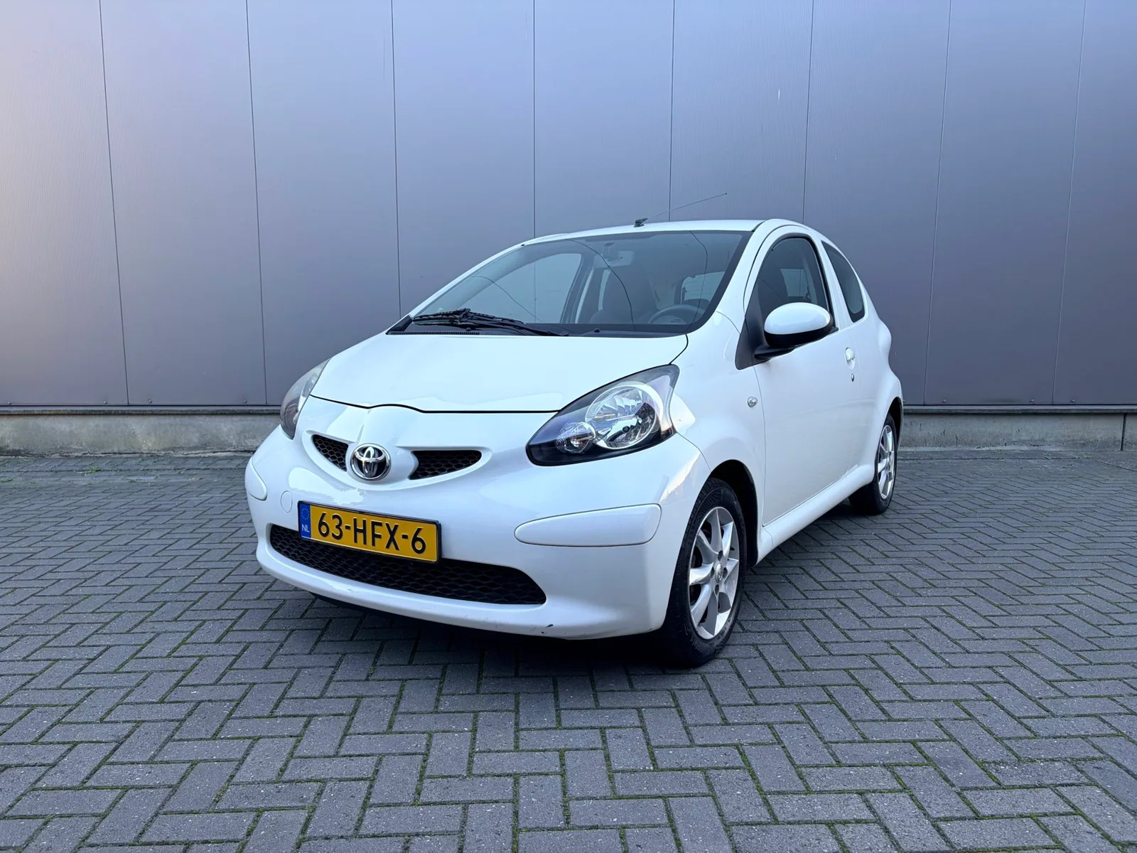 Toyota Aygo (2008) — foto 1