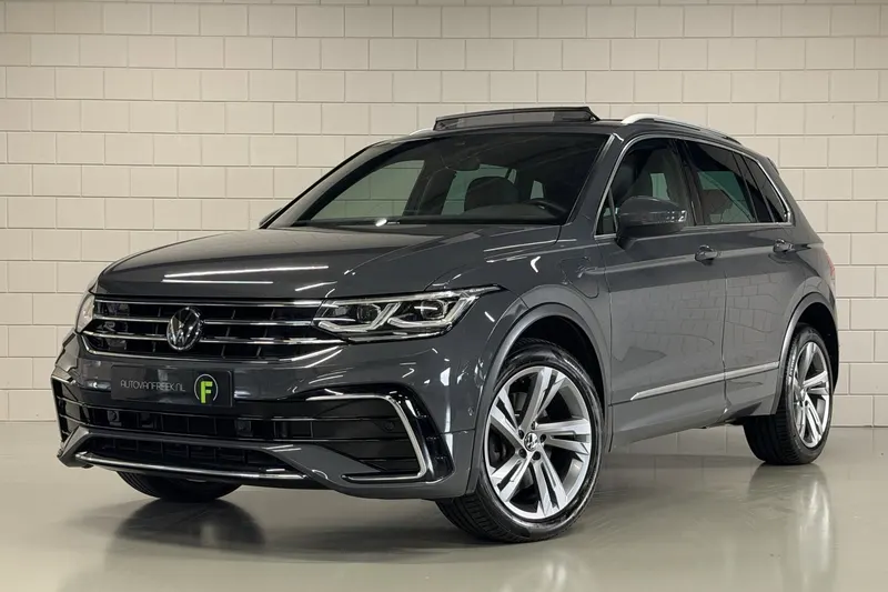 Volkswagen Tiguan (2022)