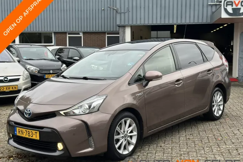 Toyota Prius Wagon (2018)