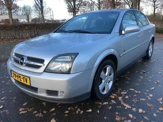 Opel Vectra (2004) — foto 1