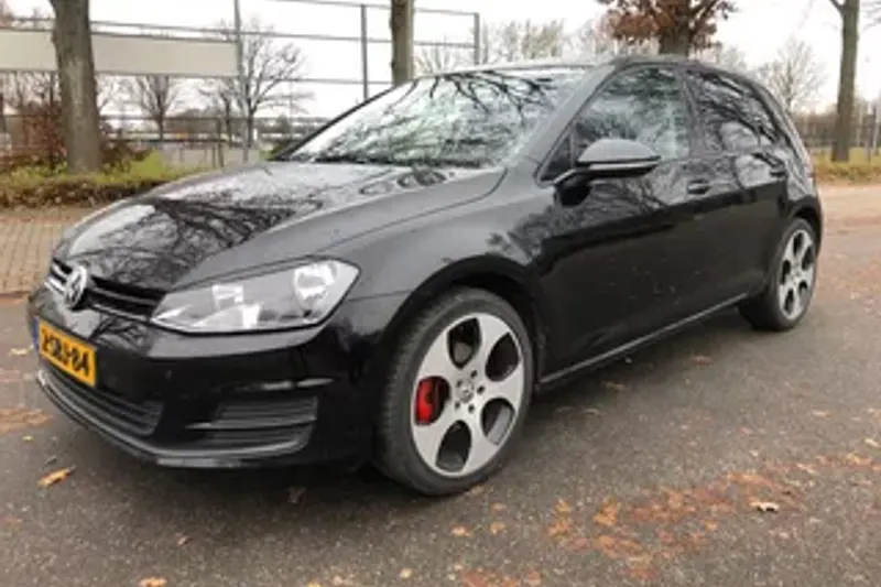 Volkswagen Golf (2013)