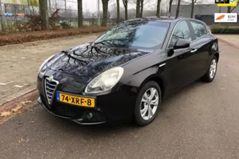 Alfa Romeo Giulietta (2012)