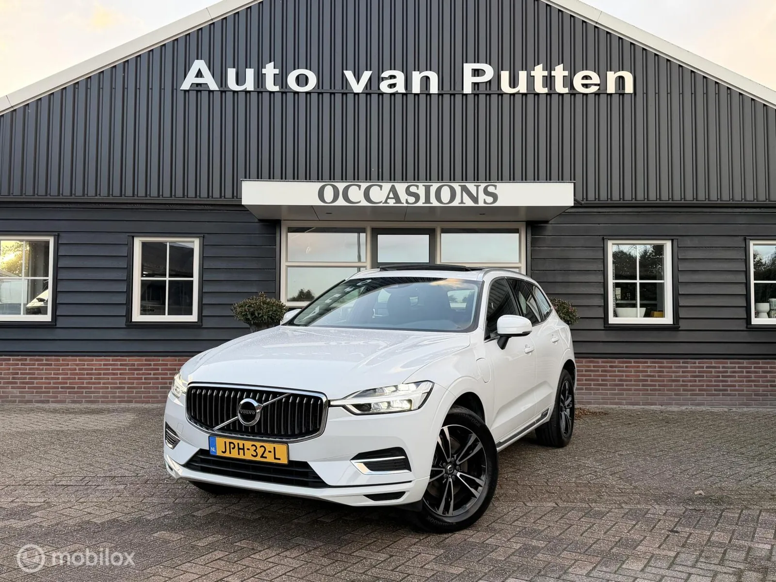 Volvo XC60 (2021) — foto 1