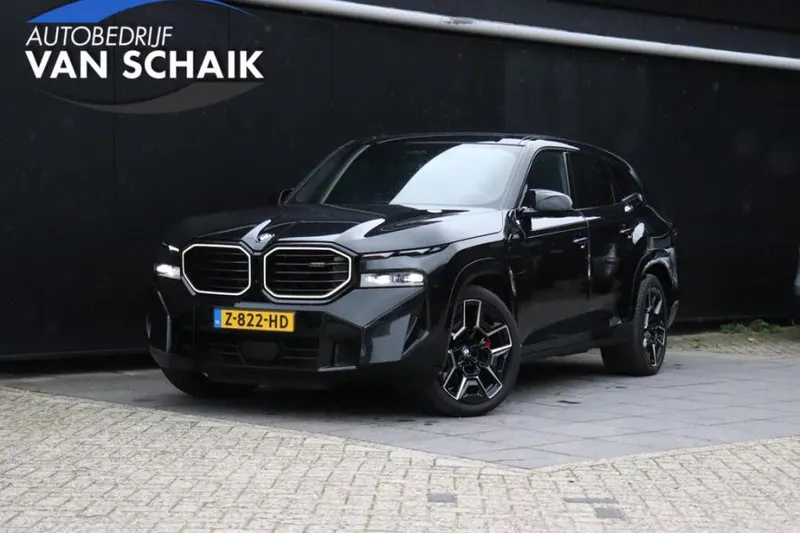 BMW XM (2023)
