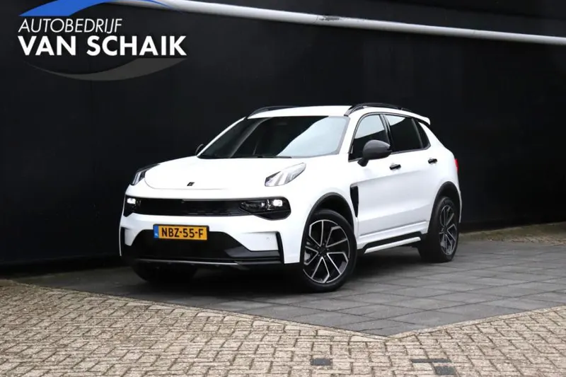 Lynk & Co 01 (2025)