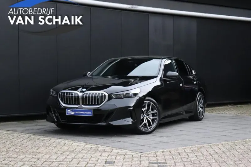 BMW i5 (2025)