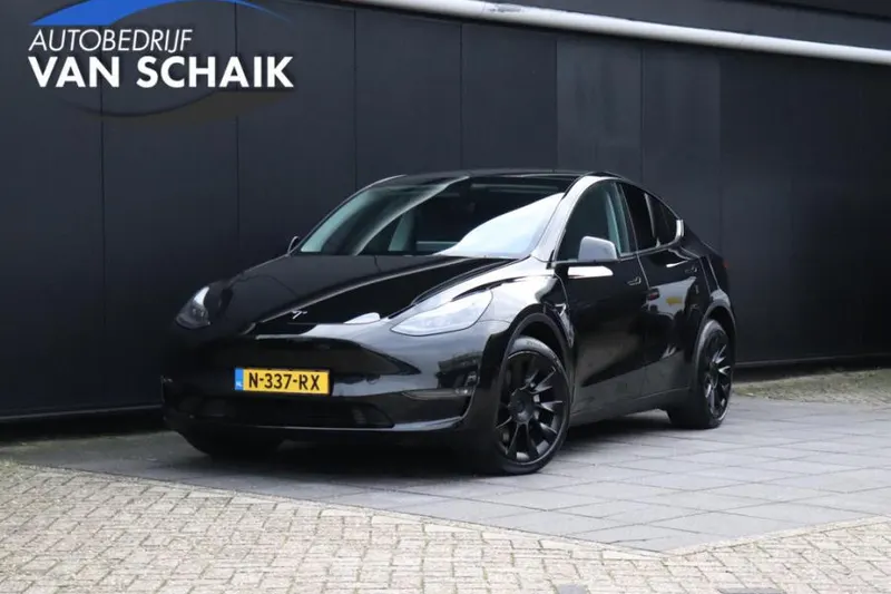 Tesla Model Y (2021)