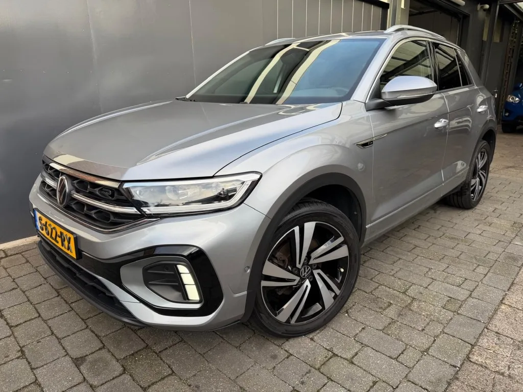 Volkswagen T-Roc (2022) — foto 1
