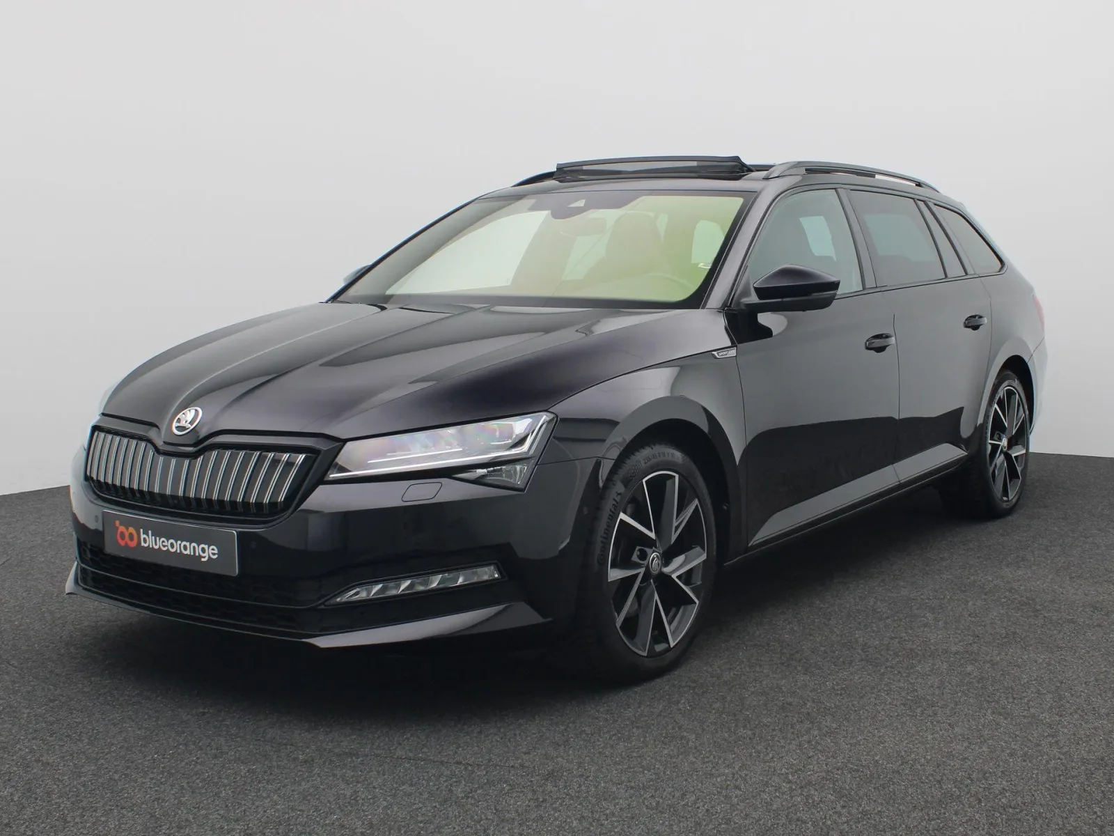 Škoda Superb (2023) — foto 1